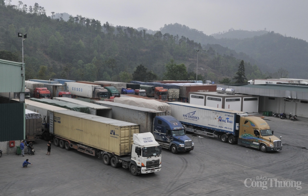 Kim ngạch xuất, nhập khẩu qua địa bàn Lạng Sơn đạt 18.377,9 triệu USD